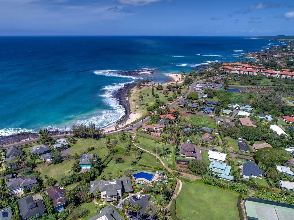 Brennecke's beach and Poipu Beach.